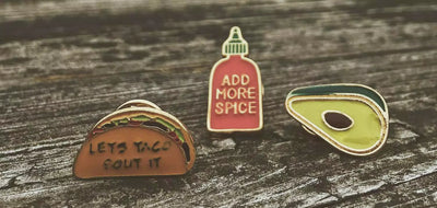 How to make a badge with a safety pin？